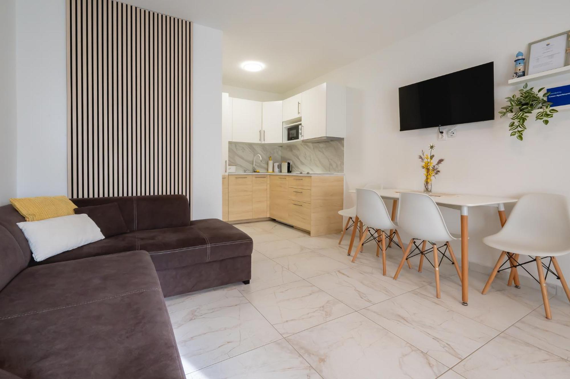 Locus Apartments Petrcane Luaran gambar