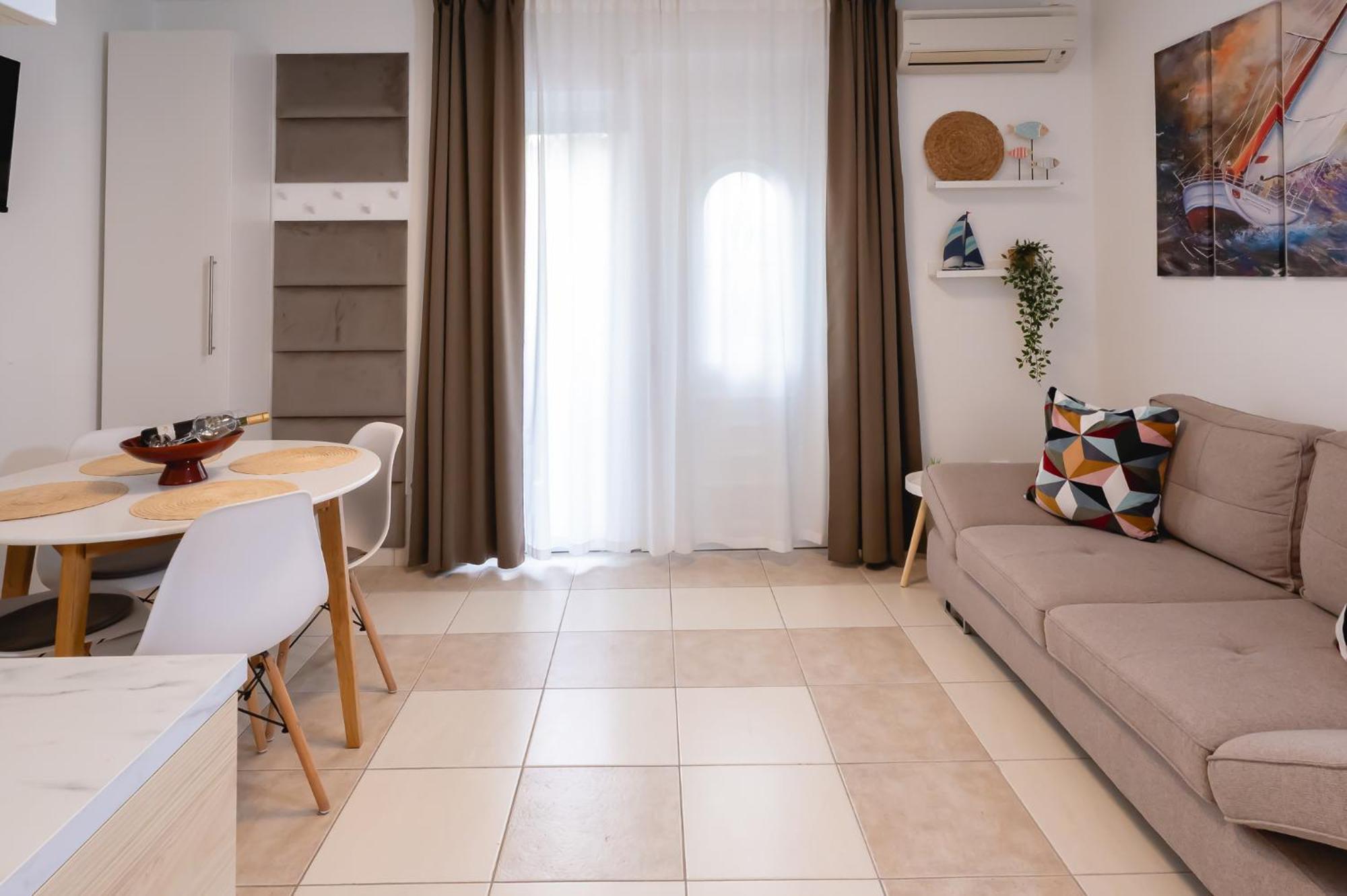 Locus Apartments Petrcane Luaran gambar