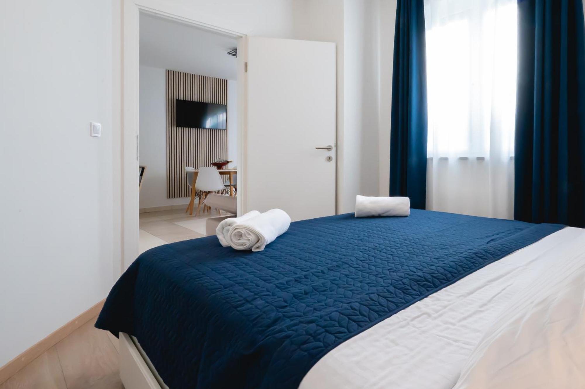 Locus Apartments Petrcane Luaran gambar