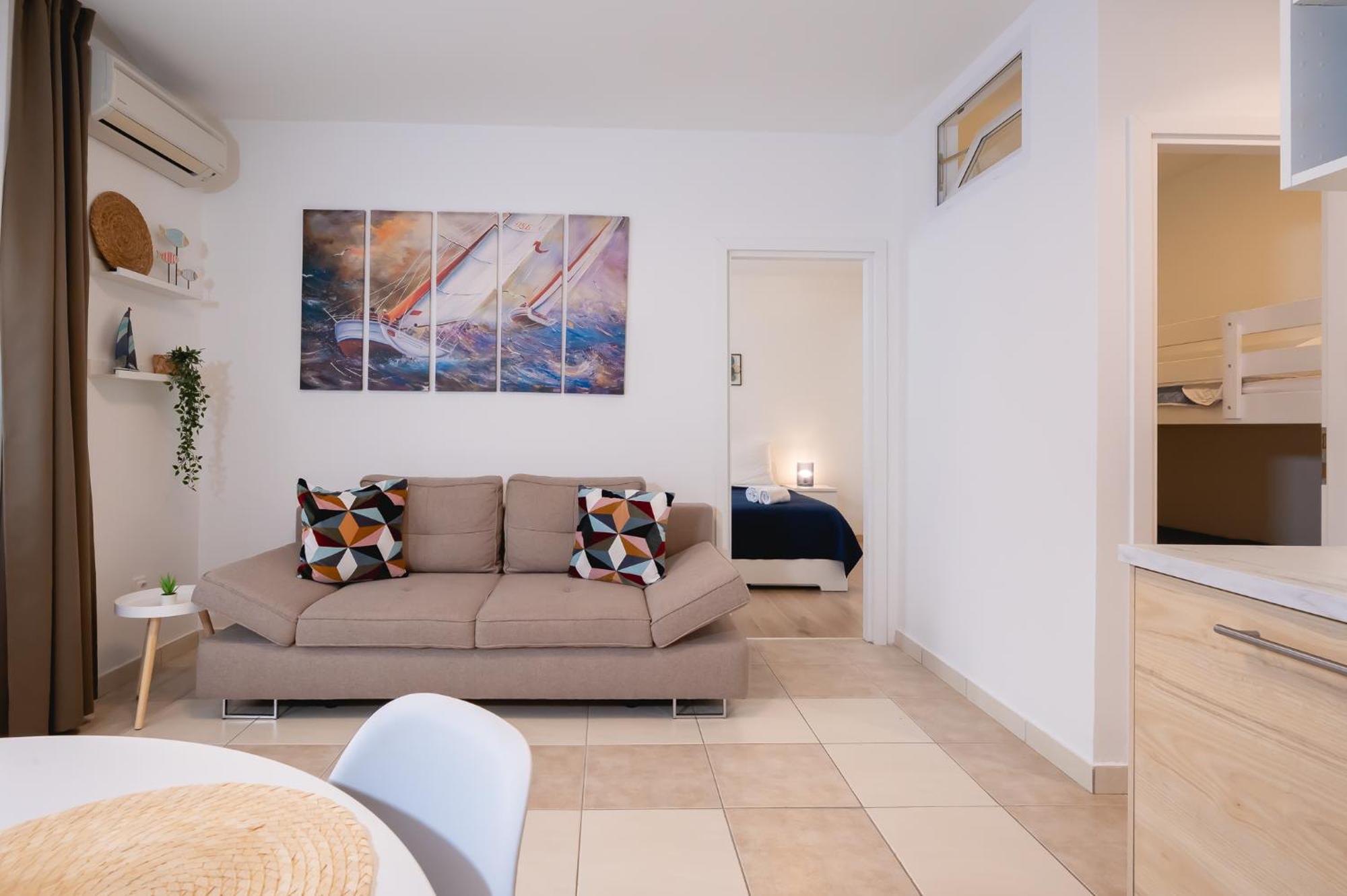 Locus Apartments Petrcane Luaran gambar
